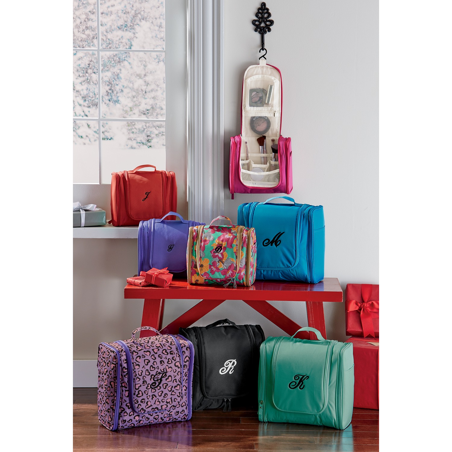 Large toiletry case 2025