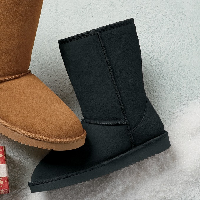 Women's Classic Suede Boot, Black, large