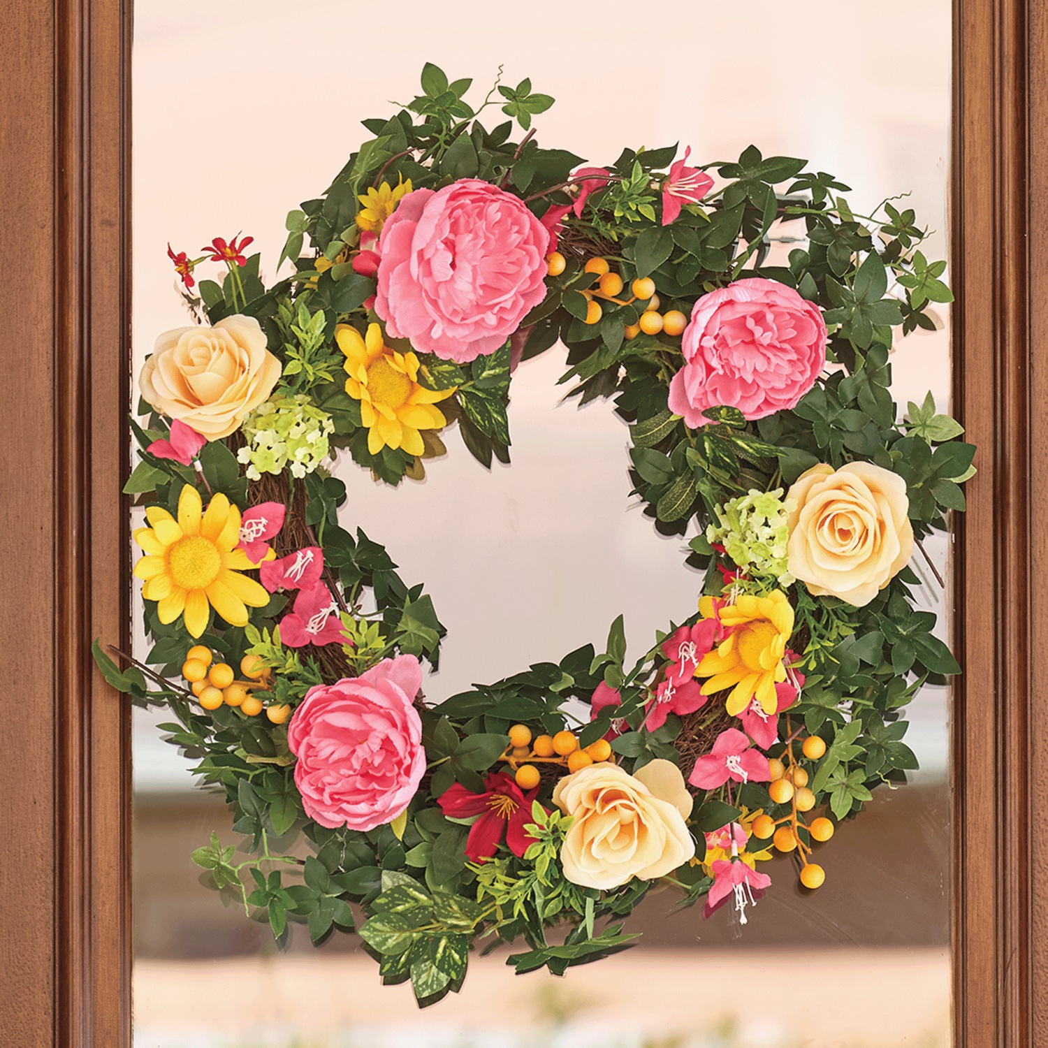 Outdoor Peony and Ivy Wreath | Swiss Colony