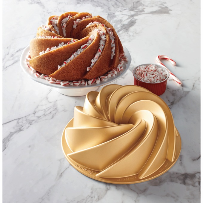 Nordic Ware Heritage Bundt Pan, , large
