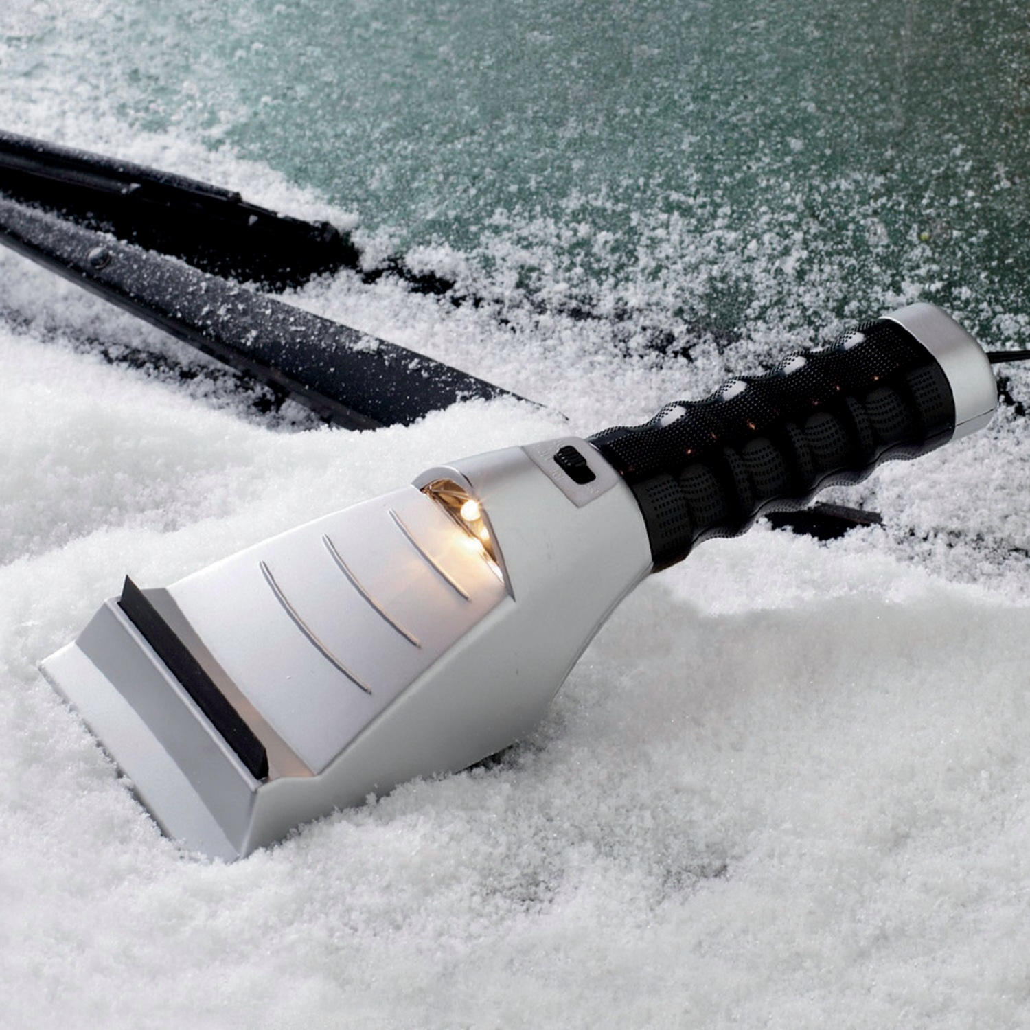 heated ice scraper swiss