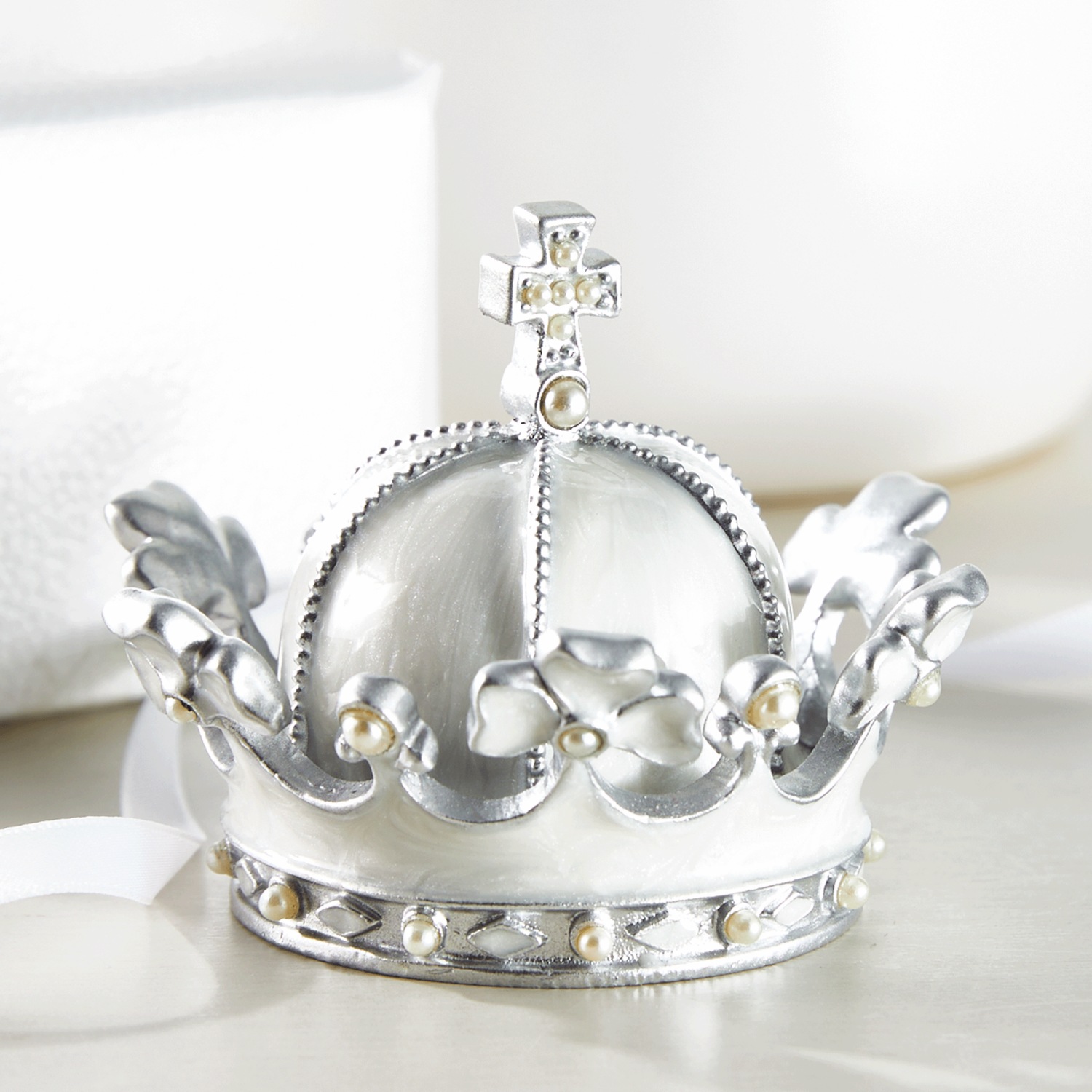 Large deals ring holder