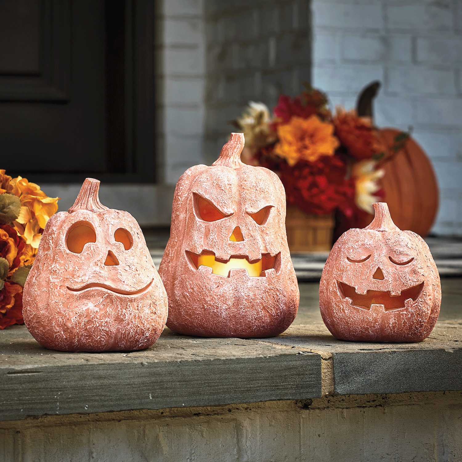 Set of 3 Lit Jack-O-Lanterns | Swiss Colony