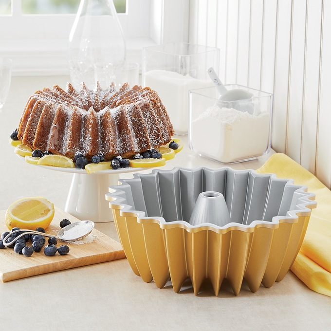  Nordic Ware Brilliance Bundt: Home & Kitchen