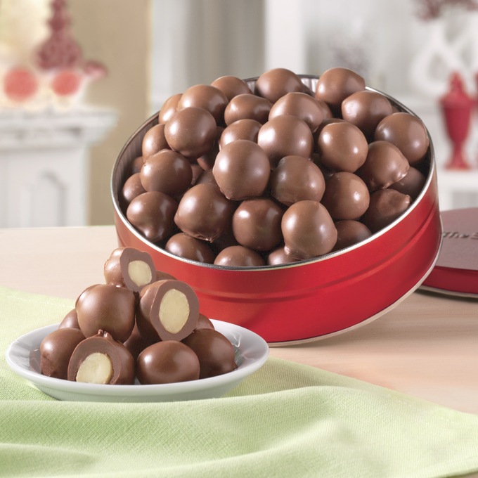 macadamia in chocolate
