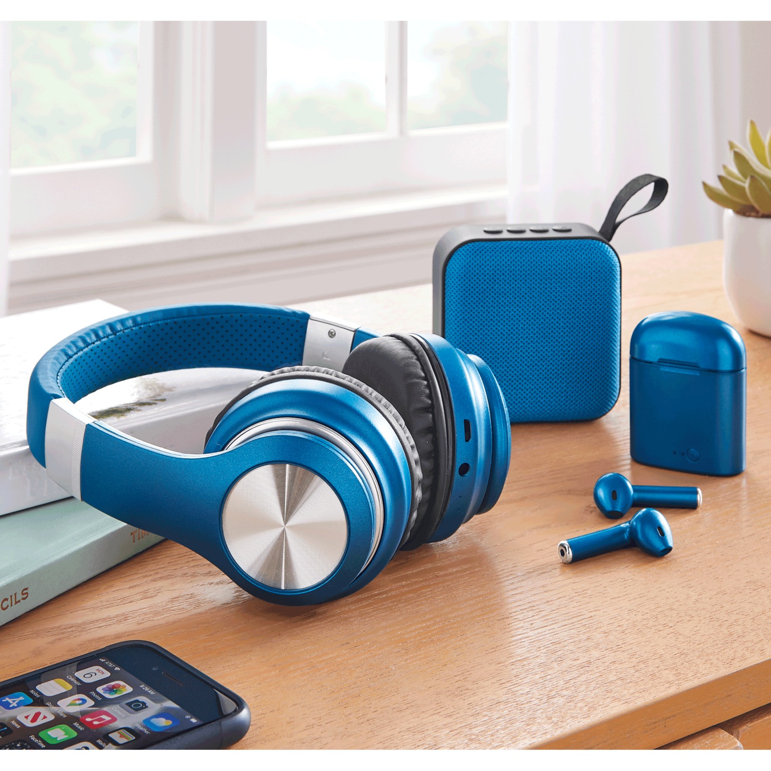 Magnavox Headphone/Speaker/Earbud Bundle | Swiss Colony