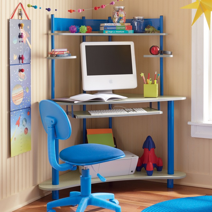 Kids corner shop computer desk
