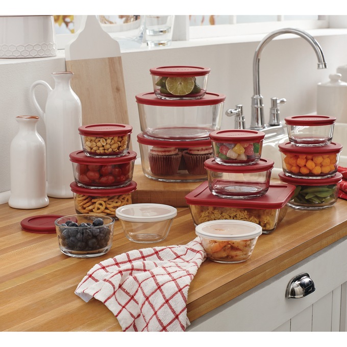 Anchor Hocking Red Holiday 4-Piece Glass Food Storage Set