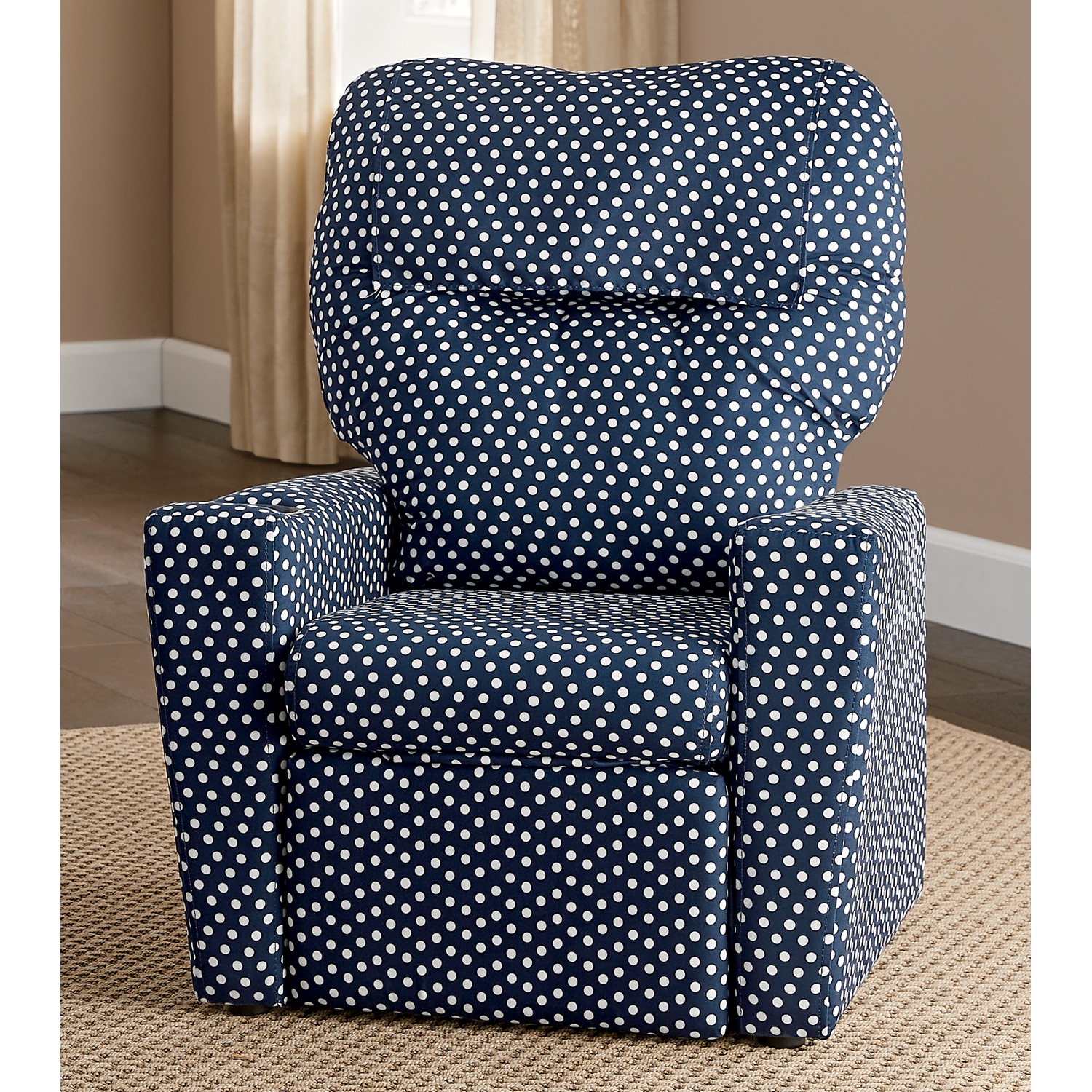 Child size outlet recliner