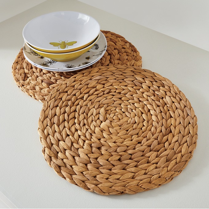 Set of 2 Seagrass Chargers, , large