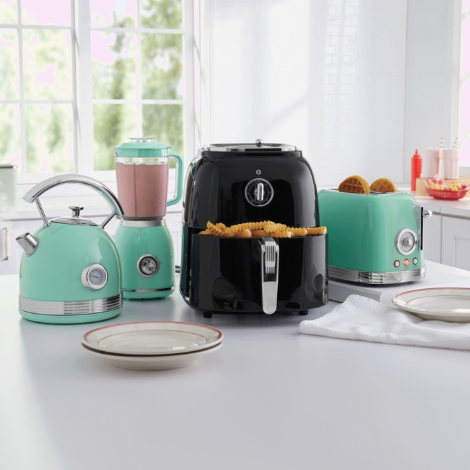 Retro 4.5-qt. Air Fryer, , large