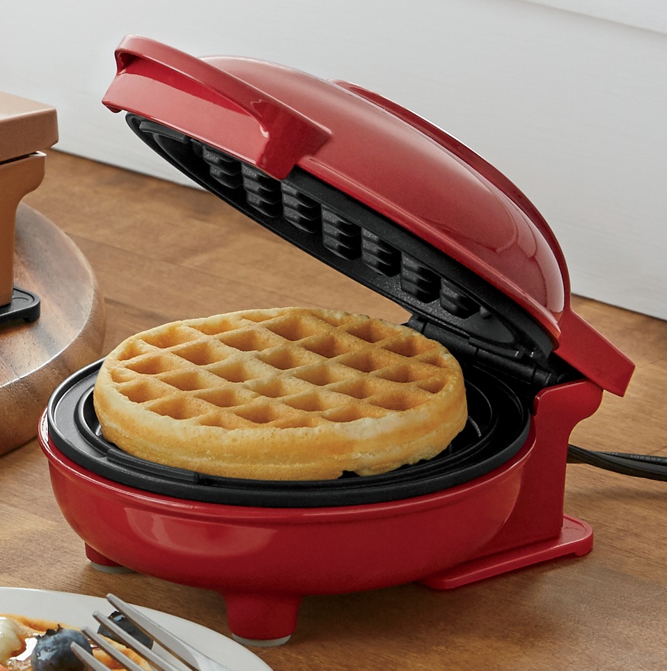 betty crocker mini waffle maker
