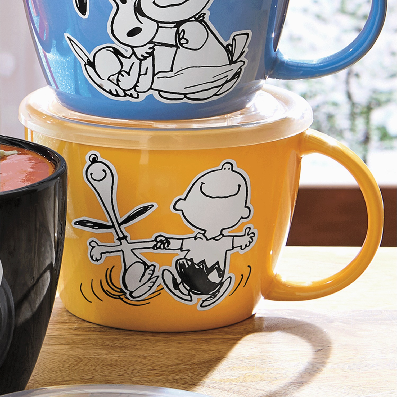 Peanuts Snoopy Pals Soup Mug with Lid | Swiss Colony