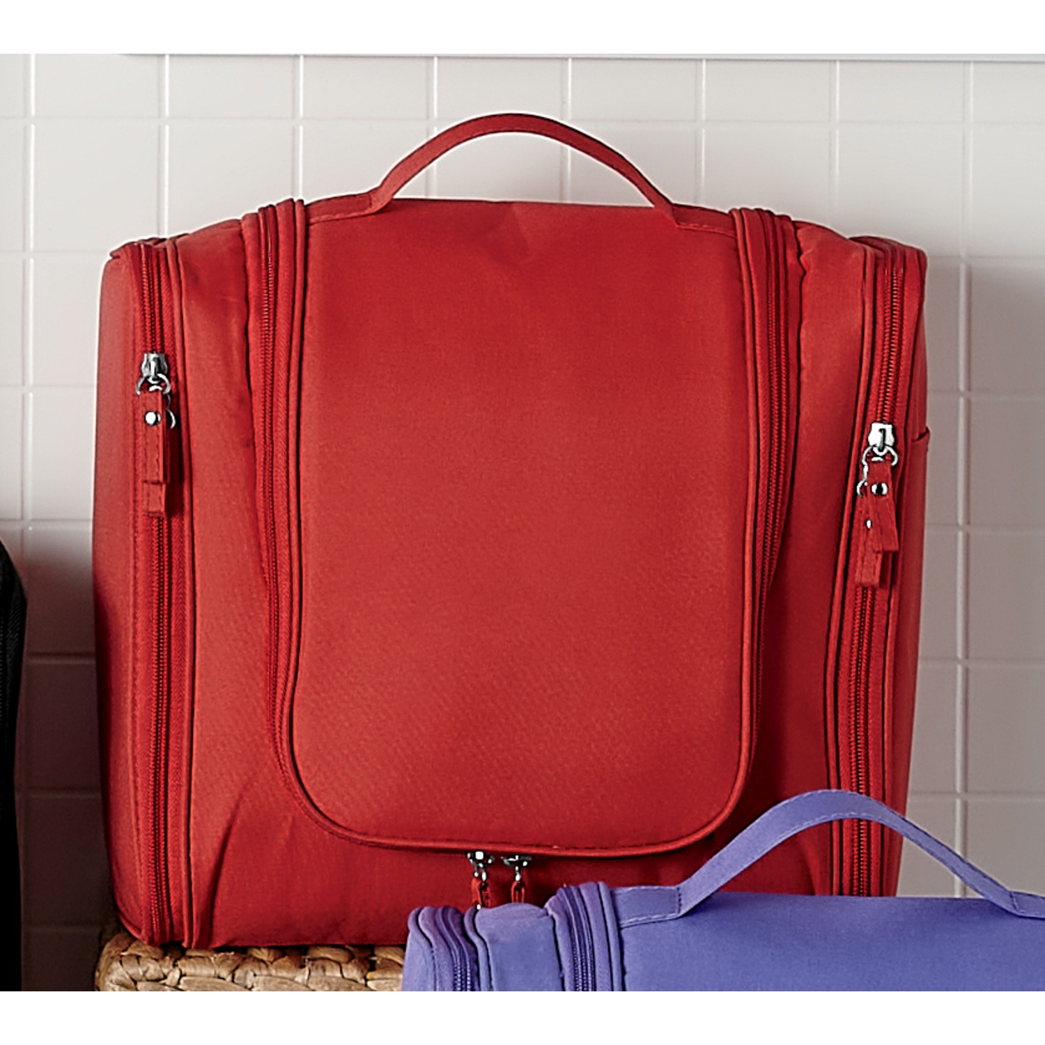 Extra large hanging hotsell toiletry bag
