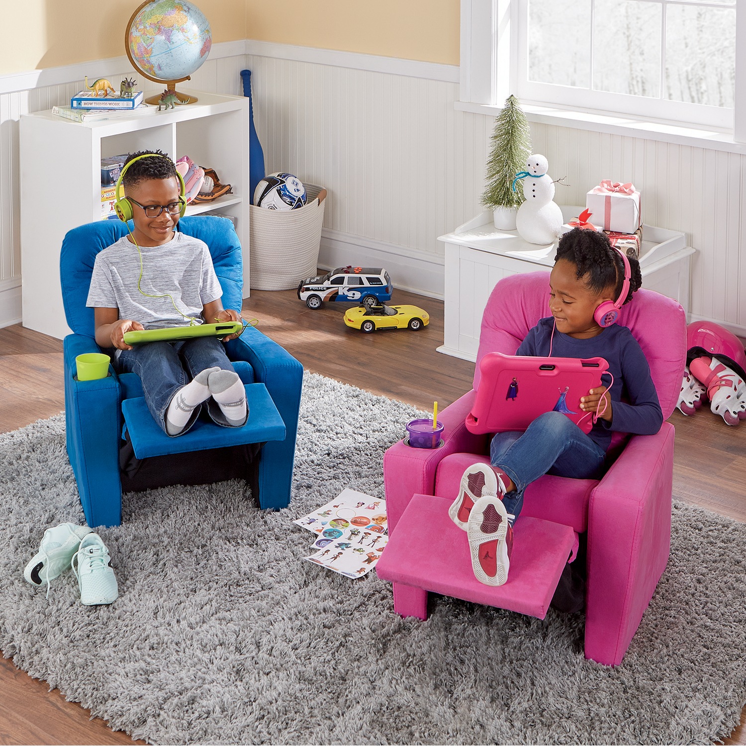 Little cheap girl recliner