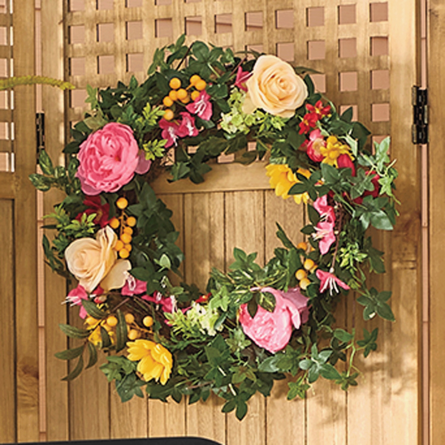 Outdoor Peony and Ivy Wreath | Swiss Colony