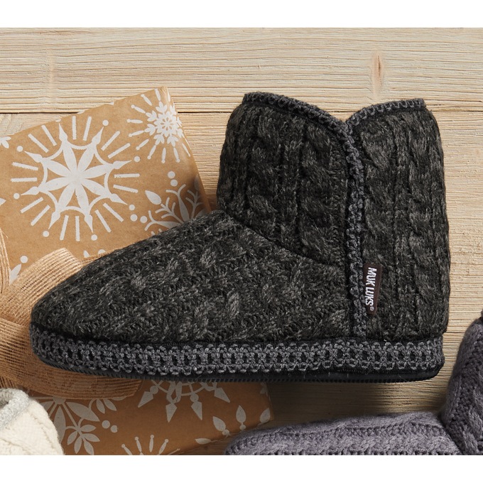 MUK LUKS Women&#39;s Leigh Slipper Bootie, Ebony Dark Gray, large