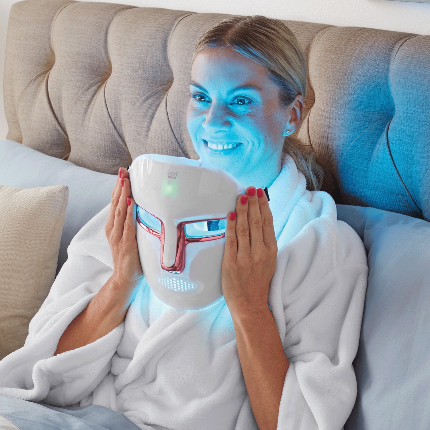 7-Spectrum Light Therapy Face Mask | Swiss Colony